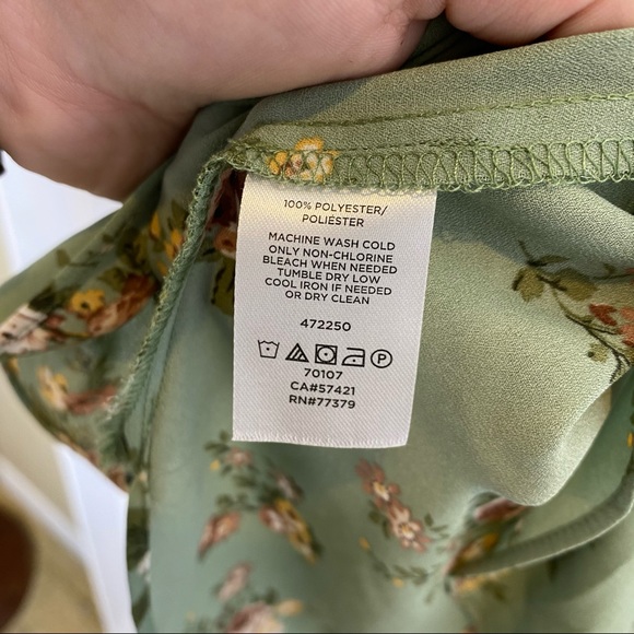 LOFT Green Floral Top 156 - Picture 3 of 5